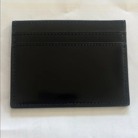 Sleek Saint Laurent Black Card Holder - Picture 2 of 4